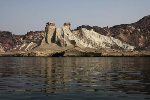 زلزله­ های بندر چارک شاخصی برای افزایش مخاطرات طبیعی در سواحل خلیج فارس