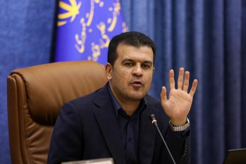 موضع افشین در رابطه با اعطای مجوز تاکسی اینترنتی کسب وکارها را ناامید نکنیم